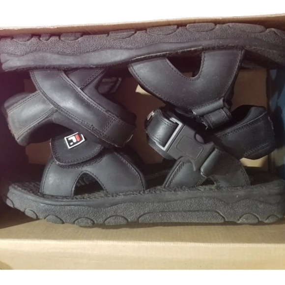 FILA Men's Size 12 BUCKLE F Black Sandals - Picture 4 of 5